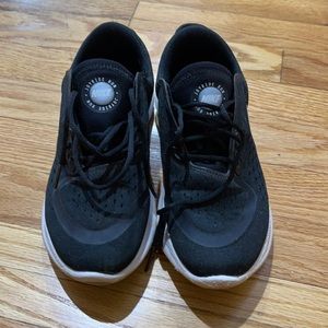 NIKE JOYRIDE RUNNING SHOES